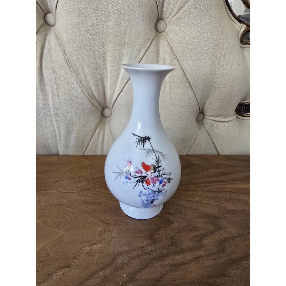 Chinese Jingdezhen porcelain vase red birds flowers 7.5"